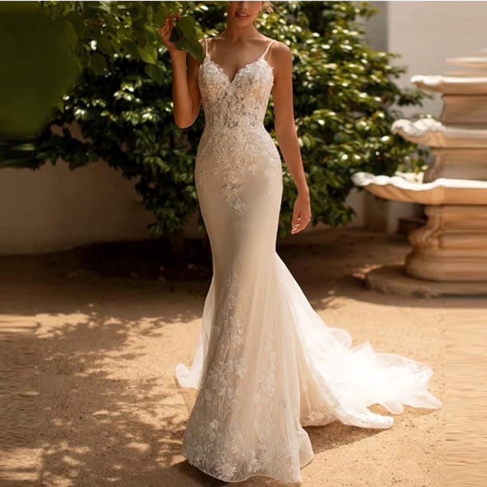 BRAND NEW 💍 Sexy A Line Wedding Dress